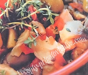 Кролик с баклажанами и оливками